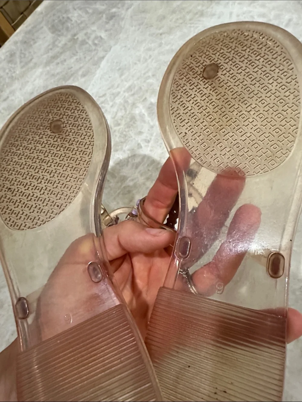 Tory Burch Miller Jelly Clear Thong Sandals with Lilac Emblem 9 women’s